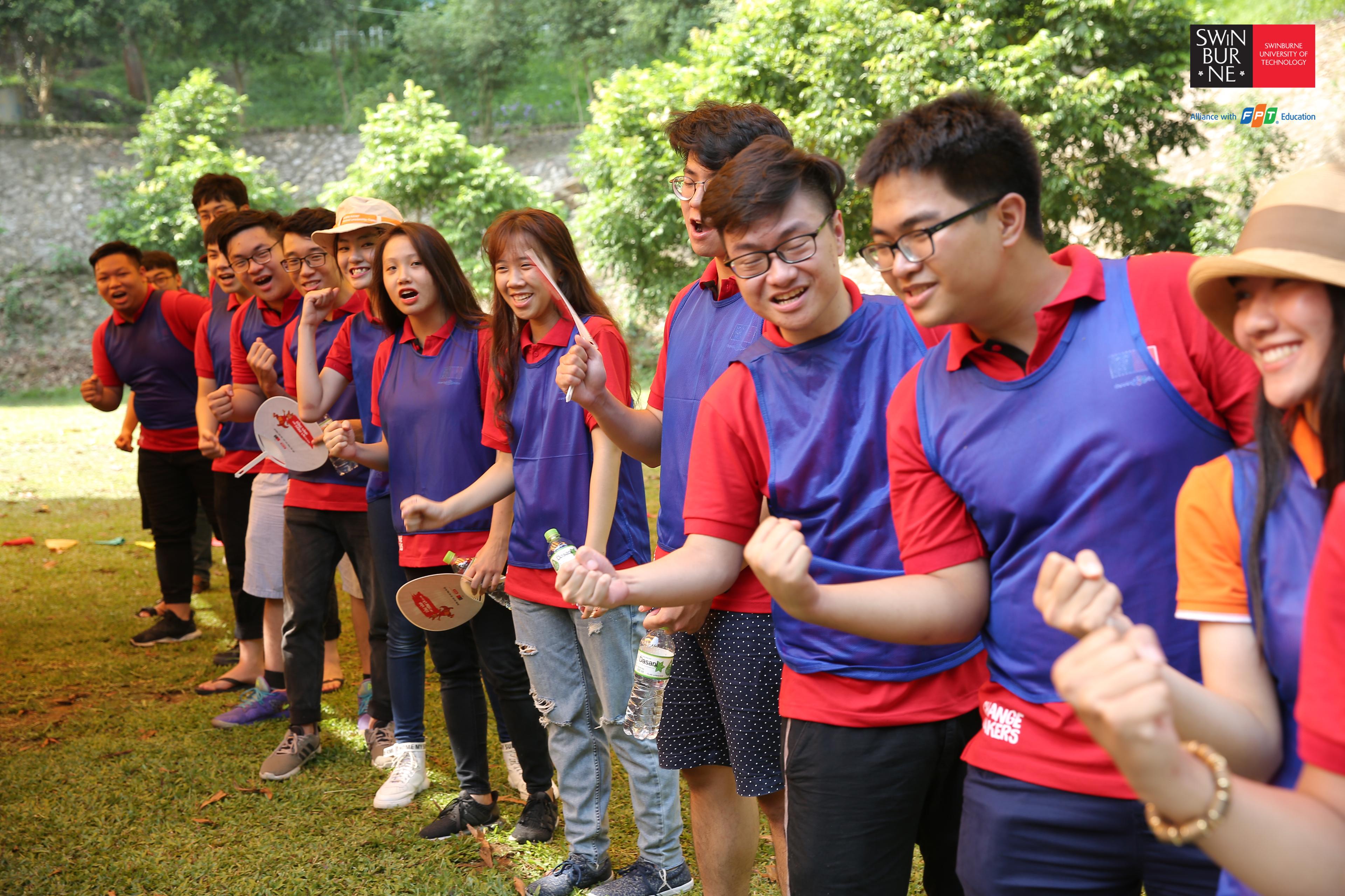 Swinburne Vietnam Teambuilding