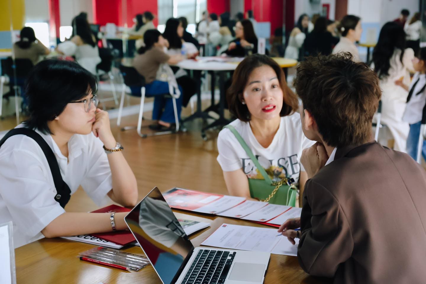 Tuyển sinh ngành tài chính có học phí là bao nhiêu?