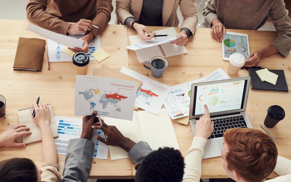 Học-Marketing-Ra-Làm-Gì-7-Công-Việc-Lương-Cao-Bạn-Chưa-Biết-1
