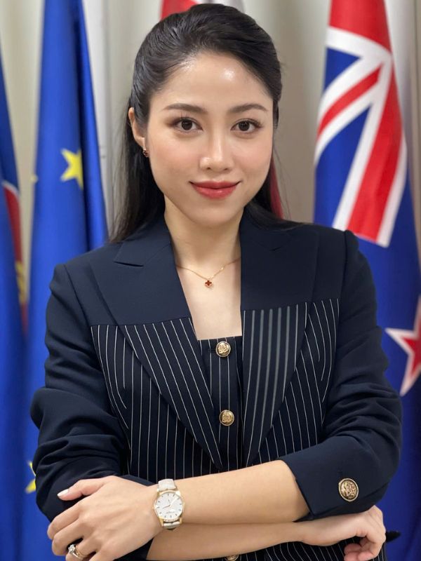 TS. Hoàng Hà Anh