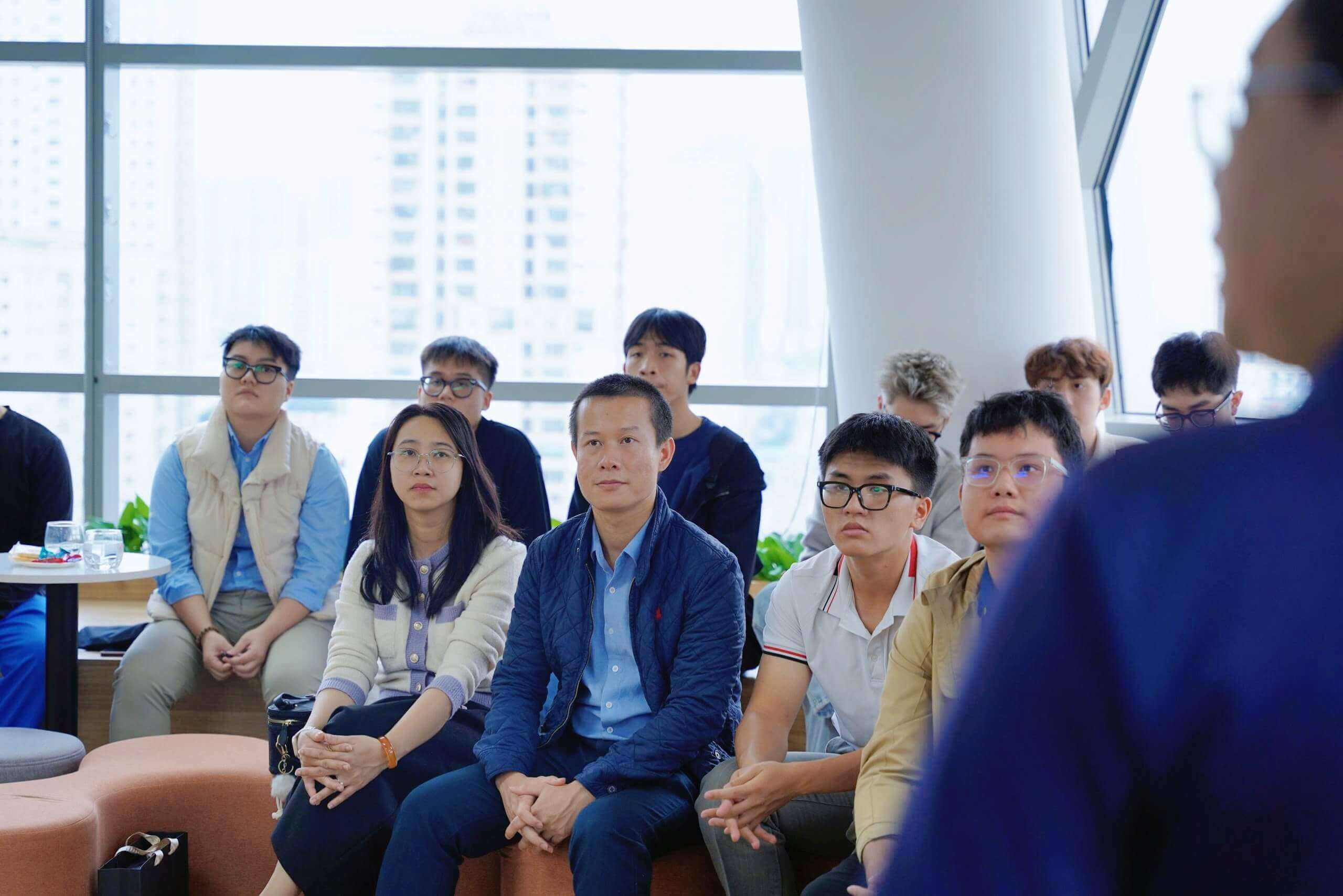 Chuyến tham quan thực tế tại Base.vn mang đến cho sinh viên Swinburne Vietnam nhiều kiến thức thực tế về lĩnh vực tự động hóa trong kinh doanh