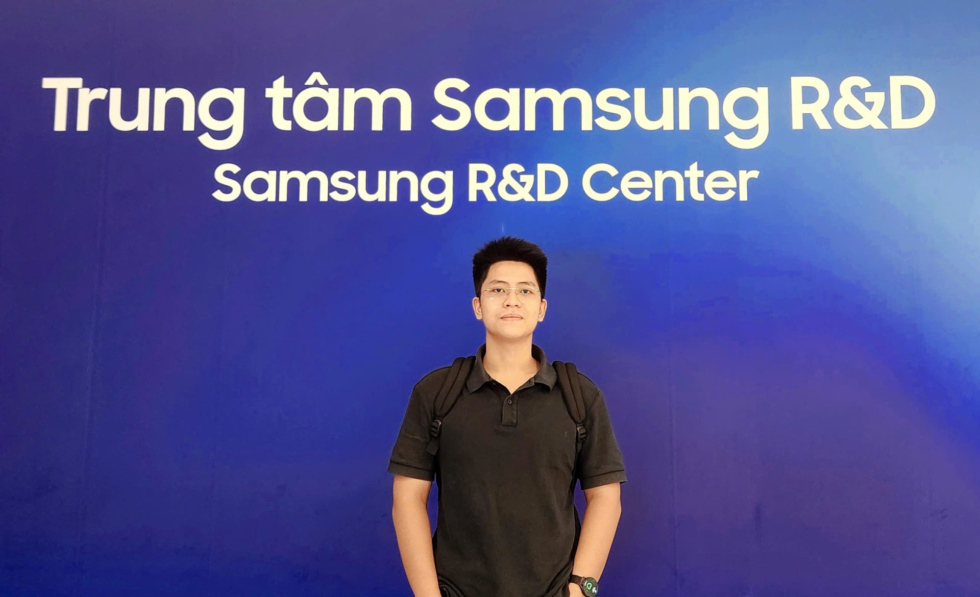 Khi còn là sinh viên năm cuối, Hoàng Khuê đã xuất sắc trở thành Kỹ sư công nghệ tại Trung tâm nghiên cứu lớn nhất của Samsung ở Đông Nam Á