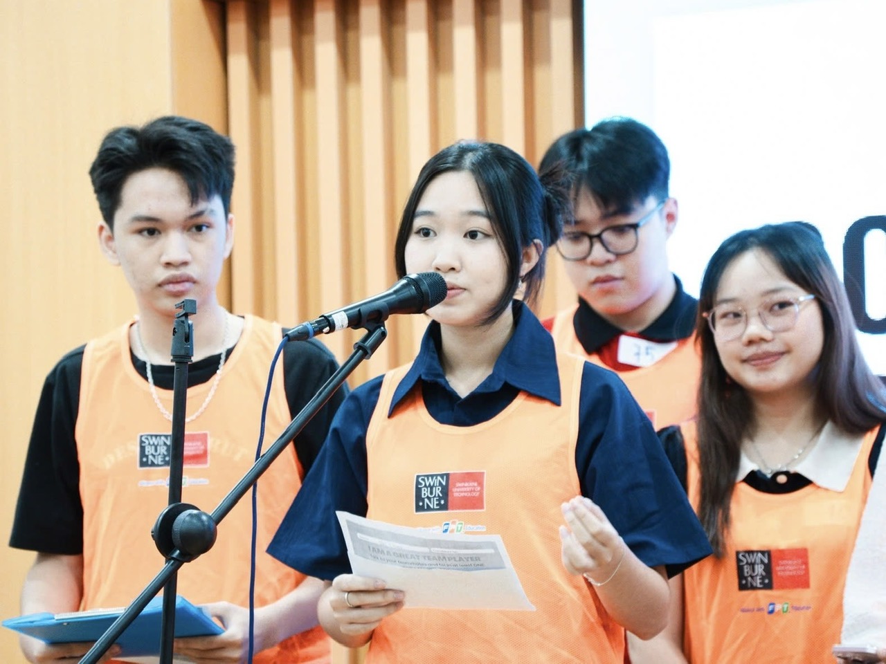 Môi trường quốc tế đào tạo kiến thức và kỹ năng công dân toàn cầu