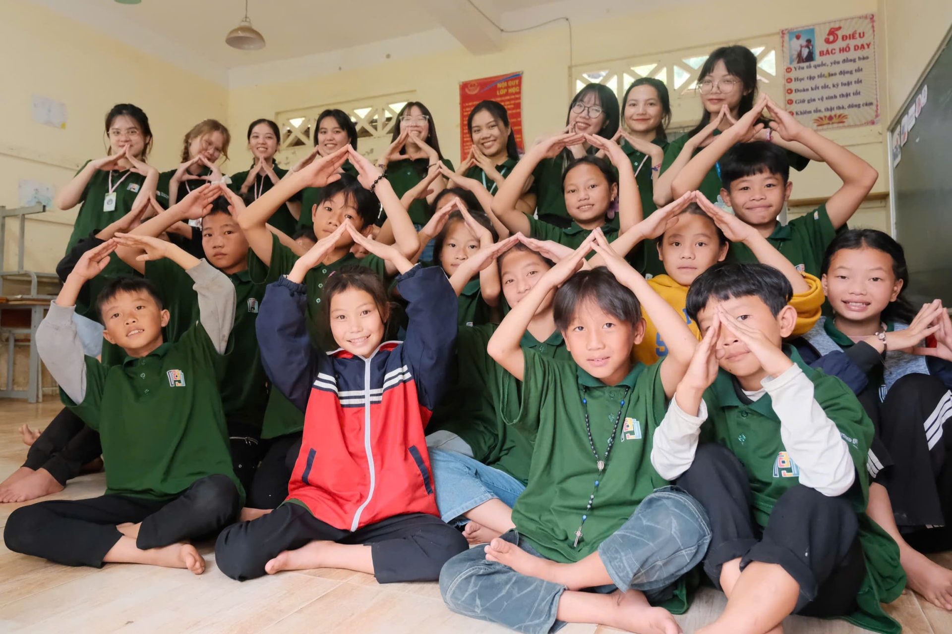 Hành trình từ chiến thắng ung thư đến người “thắp lửa” cho cộng đồng của nữ sinh Swinburne Vietnam