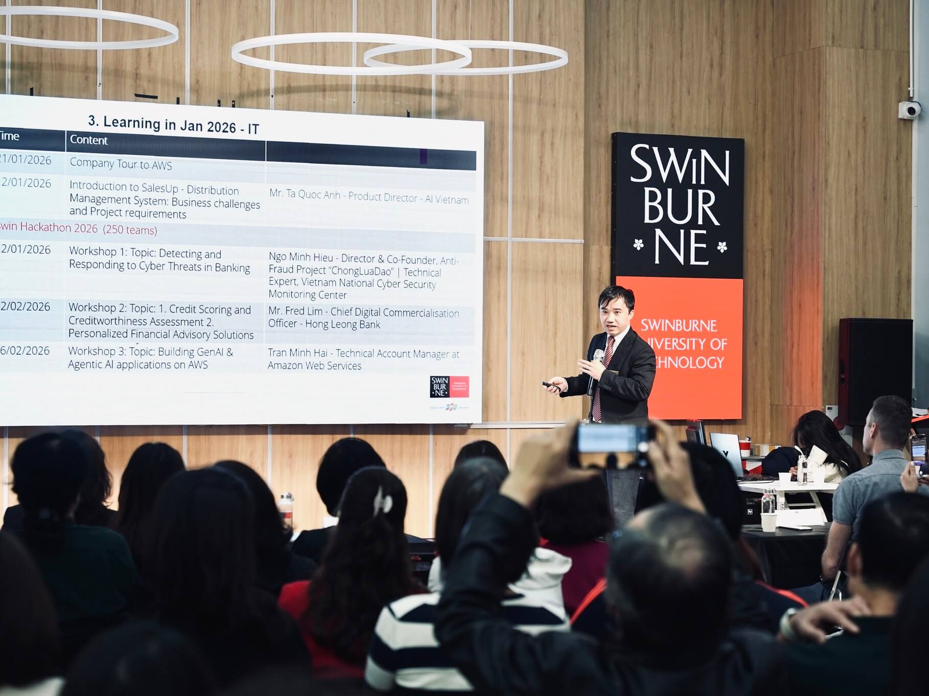 Swinburne Vietnam tổ chức sự kiện Parent Day tại 4 cơ sở trên toàn quốc