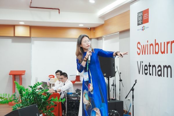 “ AI chỉ phát huy hiệu quả khi được triển khai trên nền tảng dữ liệu và quy trình được tổ chức tốt.” - TS. Võ Hồng Hường khẳng định
