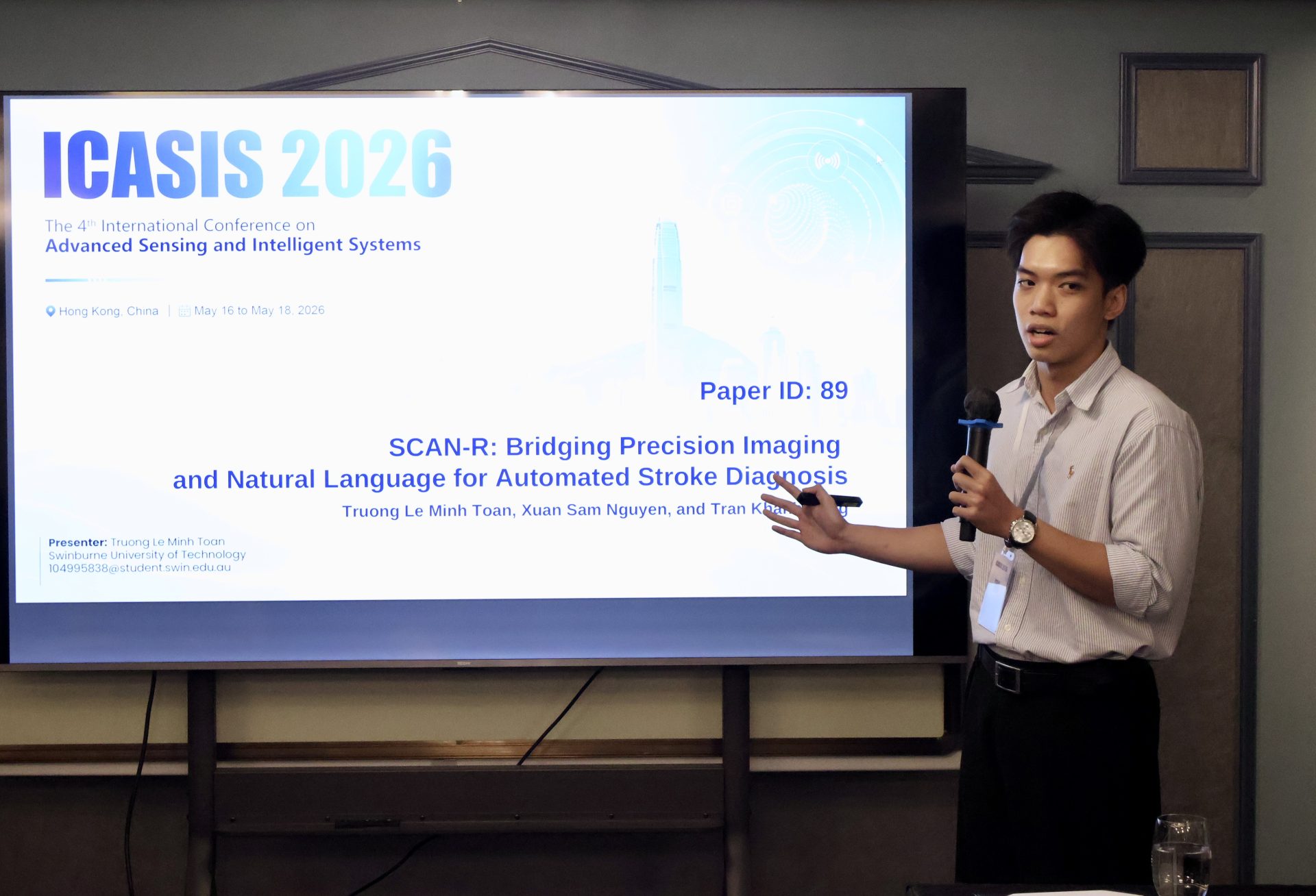 Sinh viên Swinburne Vietnam tham gia trình bày nghiên cứu tại Hội nghị quốc tế ICASIS 2026 Hong Kong