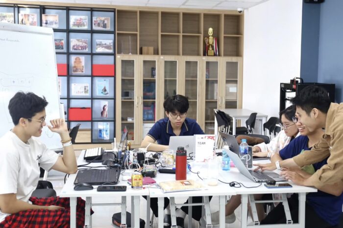 Phát triển phần mềm hiện là ngành học được nhiều bạn trẻ quan tâm và lựa chọn