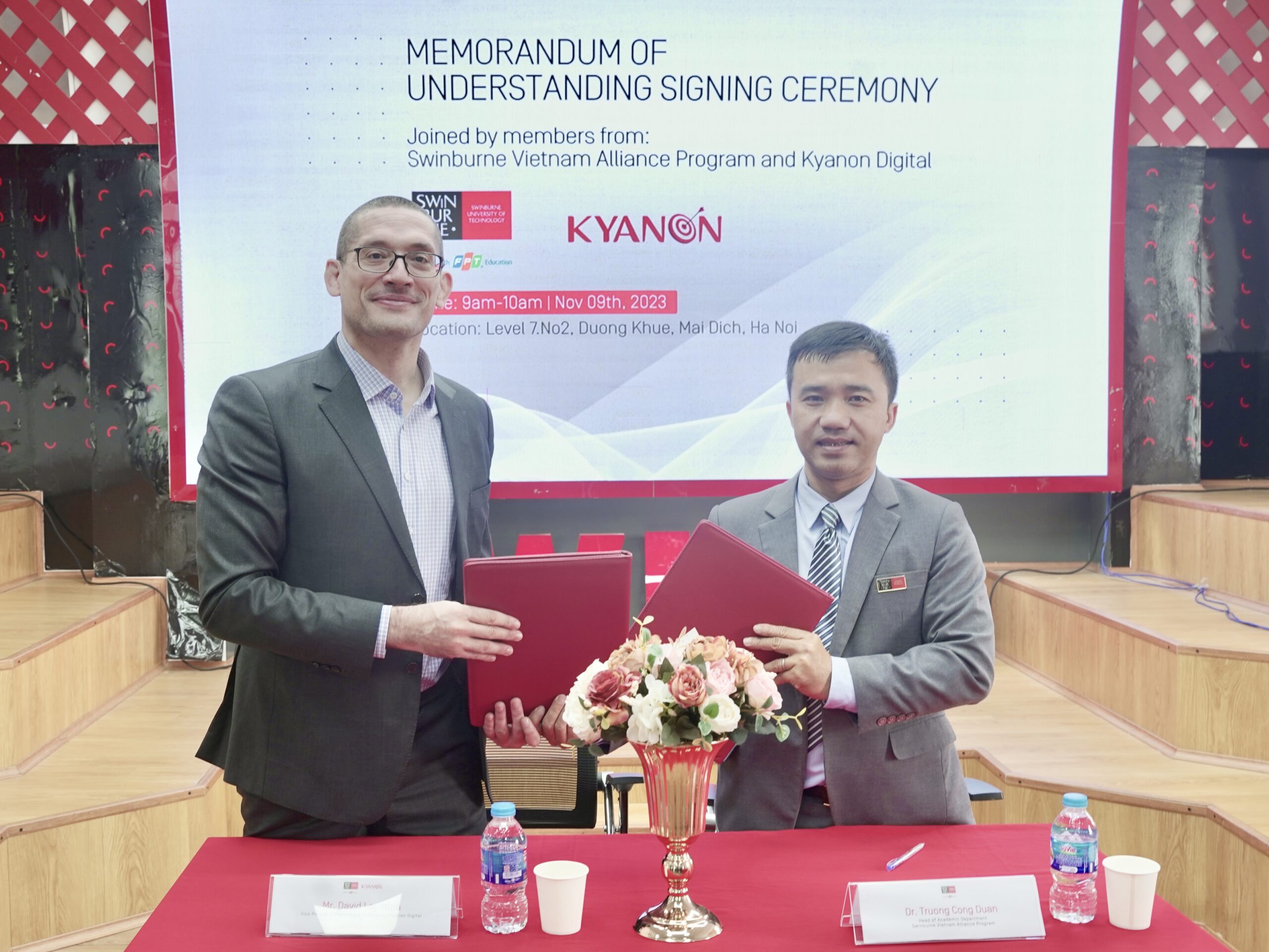 Swinburne Việt Nam ký kết hợp tác cùng Kyanon Digital