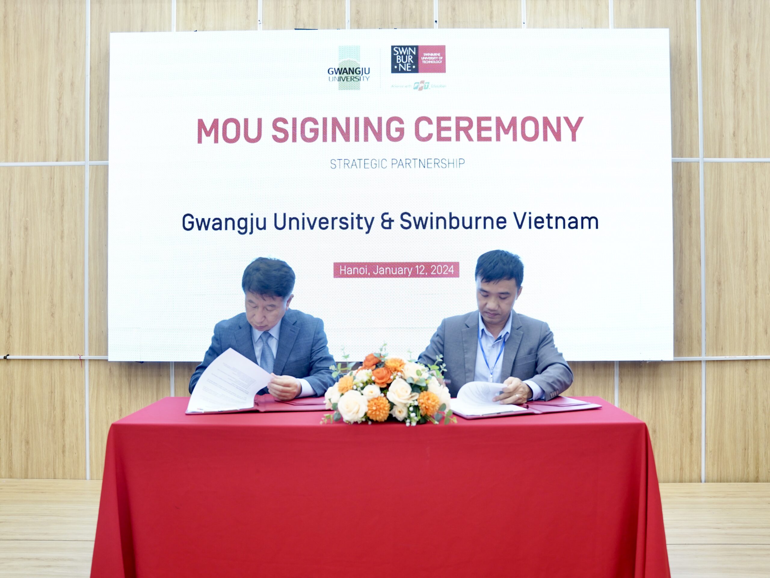 Lễ ký kết hợp tác giữa Swinburne Việt Nam và Đại học Gwangju, Hàn Quốc