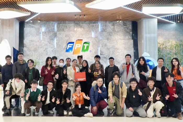 Chuyến tham quan thực tế của sinh viên CNTT Swinburne Việt Nam tới FPT Telecom