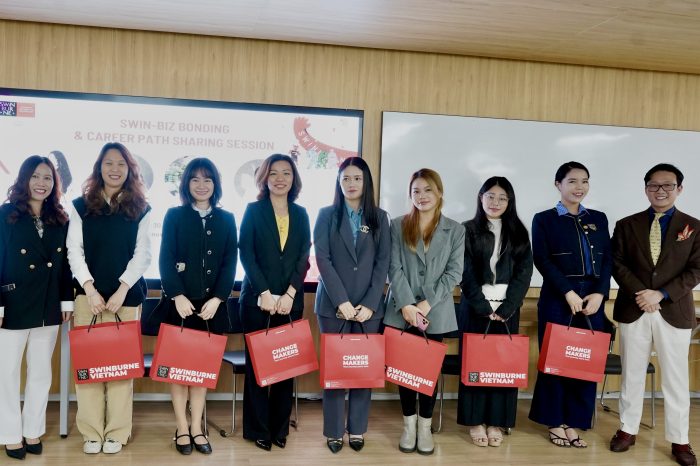 Sự kiện Swin-Biz Bonding với sự tham gia của các chuyên gia đến từ nhiều doanh nghiệp lớn trong và ngoài nước