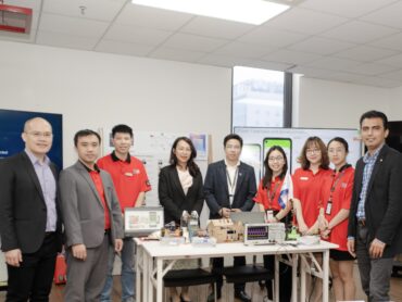 Swinburne Việt Nam sở hữu đội ngũ giảng viên, chuyên gia đáp ứng các tiêu chuẩn quốc tế
