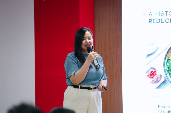 Bà Huyền Châu chia sẻ về mối liên hệ giữa thực hành văn hoá Việt Nam với phương pháp tư duy thiết kế tuần hoàn tại Greenovation