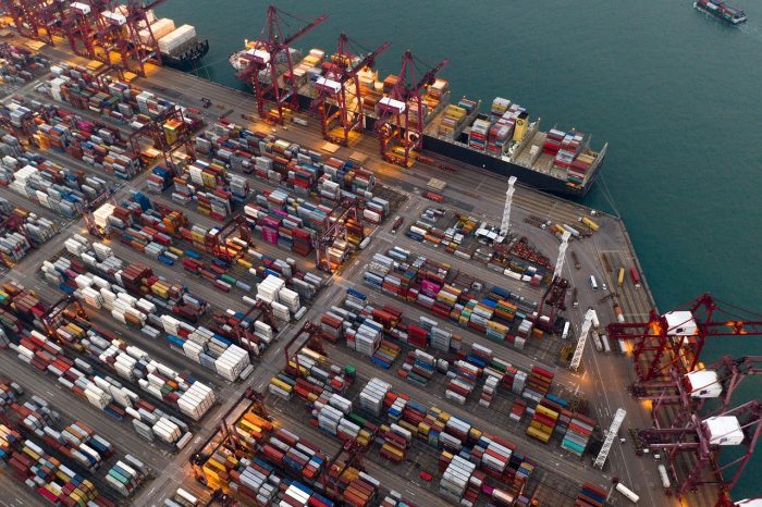 Luong Logistics Moi Ra Truong Swinburne Viet Nam