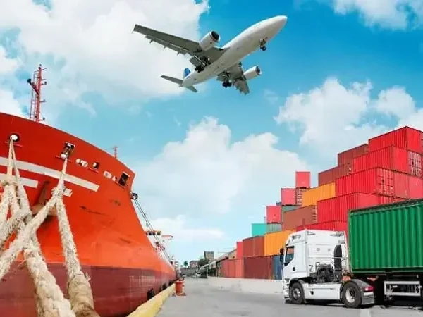 Các trường đạo tạo Logistics tại TPHCM