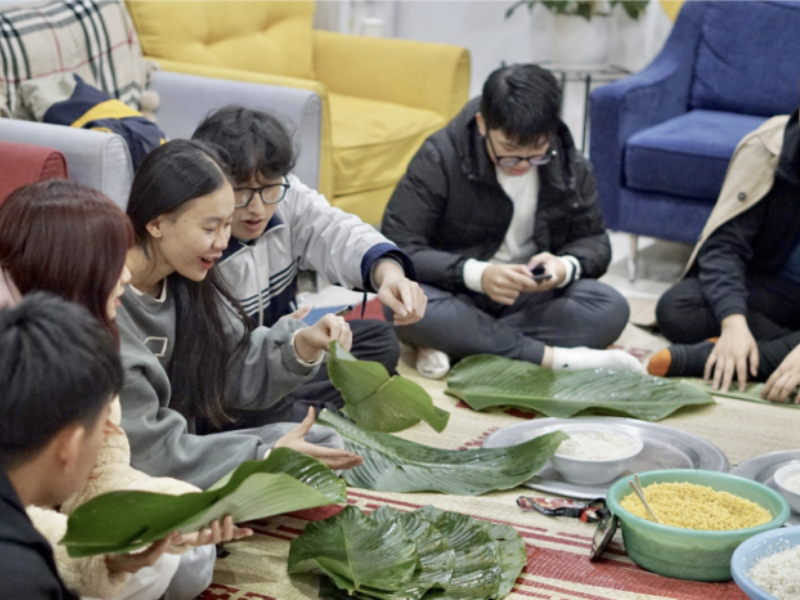 Tết Sum Vầy Cùng Swinburne Việt Nam